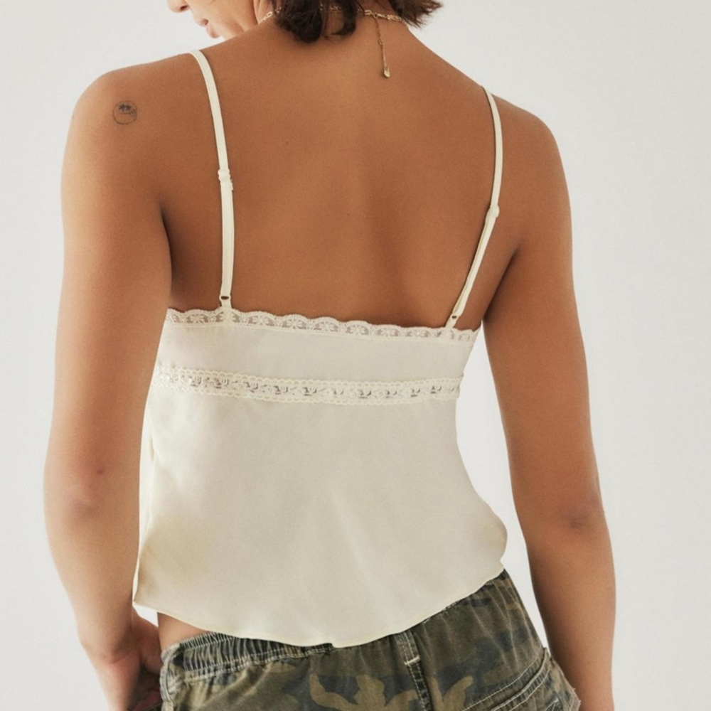 Kimchi Blue | Cream Camisole - Picture 2 of 10